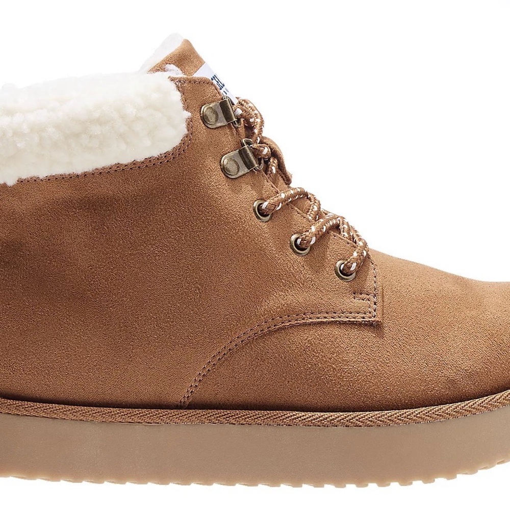 Magellan Outdoors Tan Winter Boots